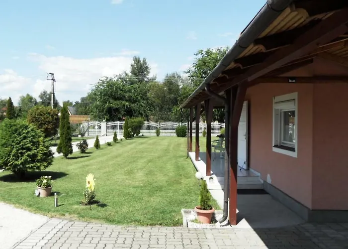 בית נופש Am Plattensee Balatonmáriafürdő
